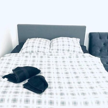 Gemuetliche Wohnung Wien Stadthalle Екстериор снимка