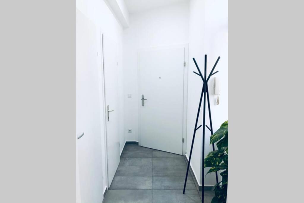 Gemuetliche Wohnung Wien Stadthalle Екстериор снимка